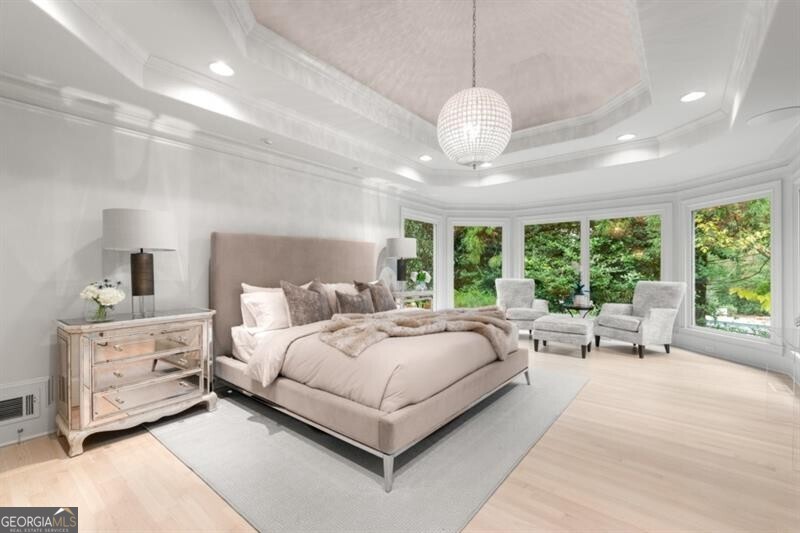 Long Island Manor - Residential