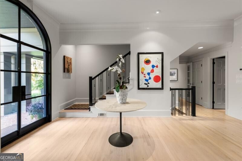 Long Island Manor - Residential