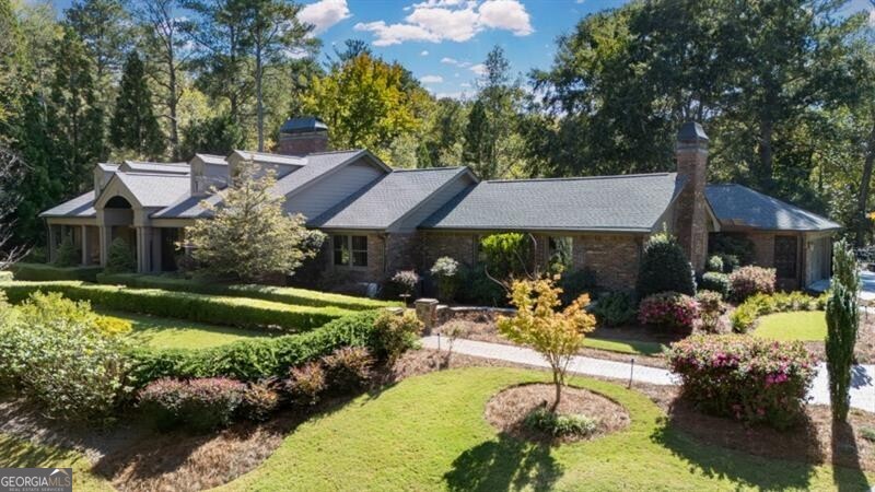 Long Island Manor - Residential