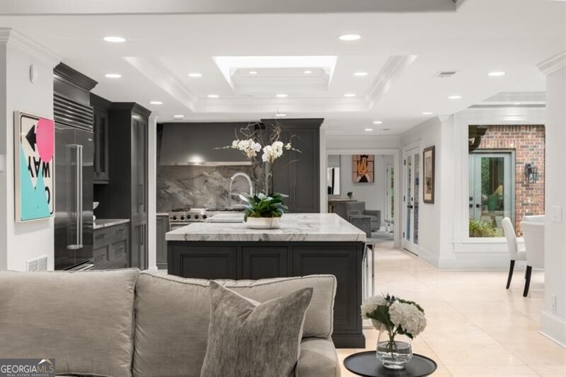 Long Island Manor - Residential