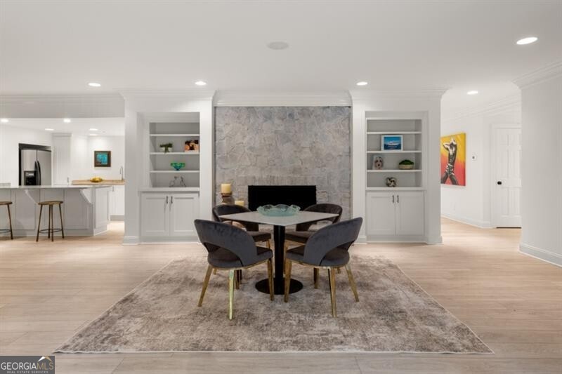 Long Island Manor - Residential