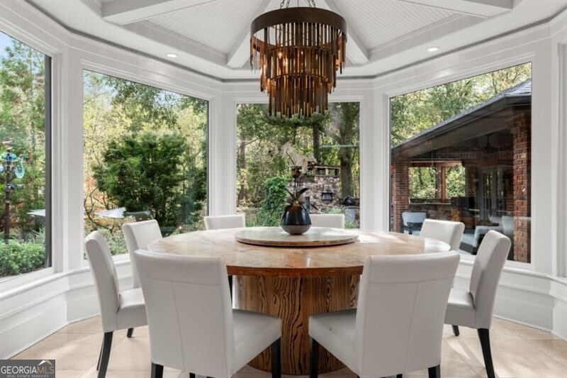 Long Island Manor - Residential