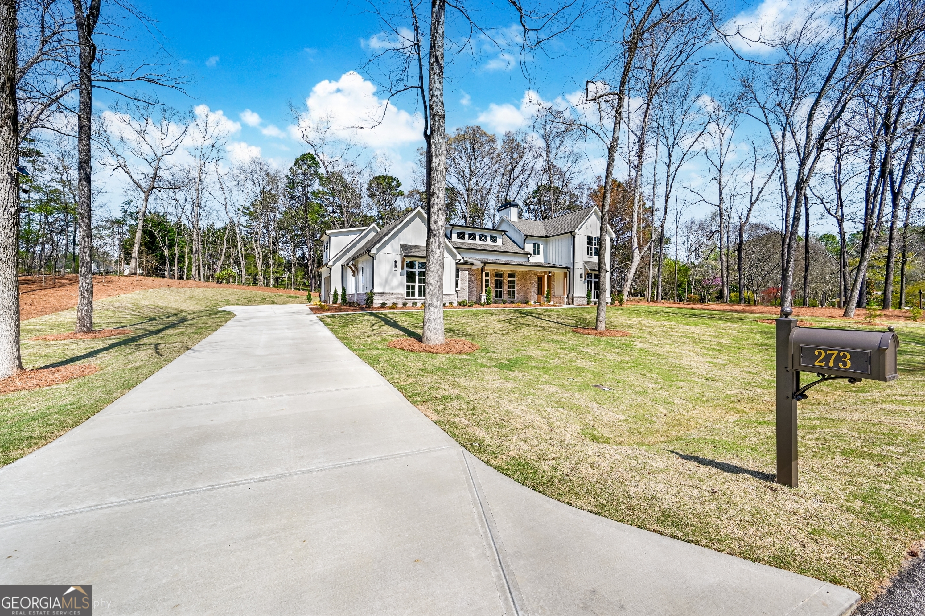 273 Hickory Hills DR