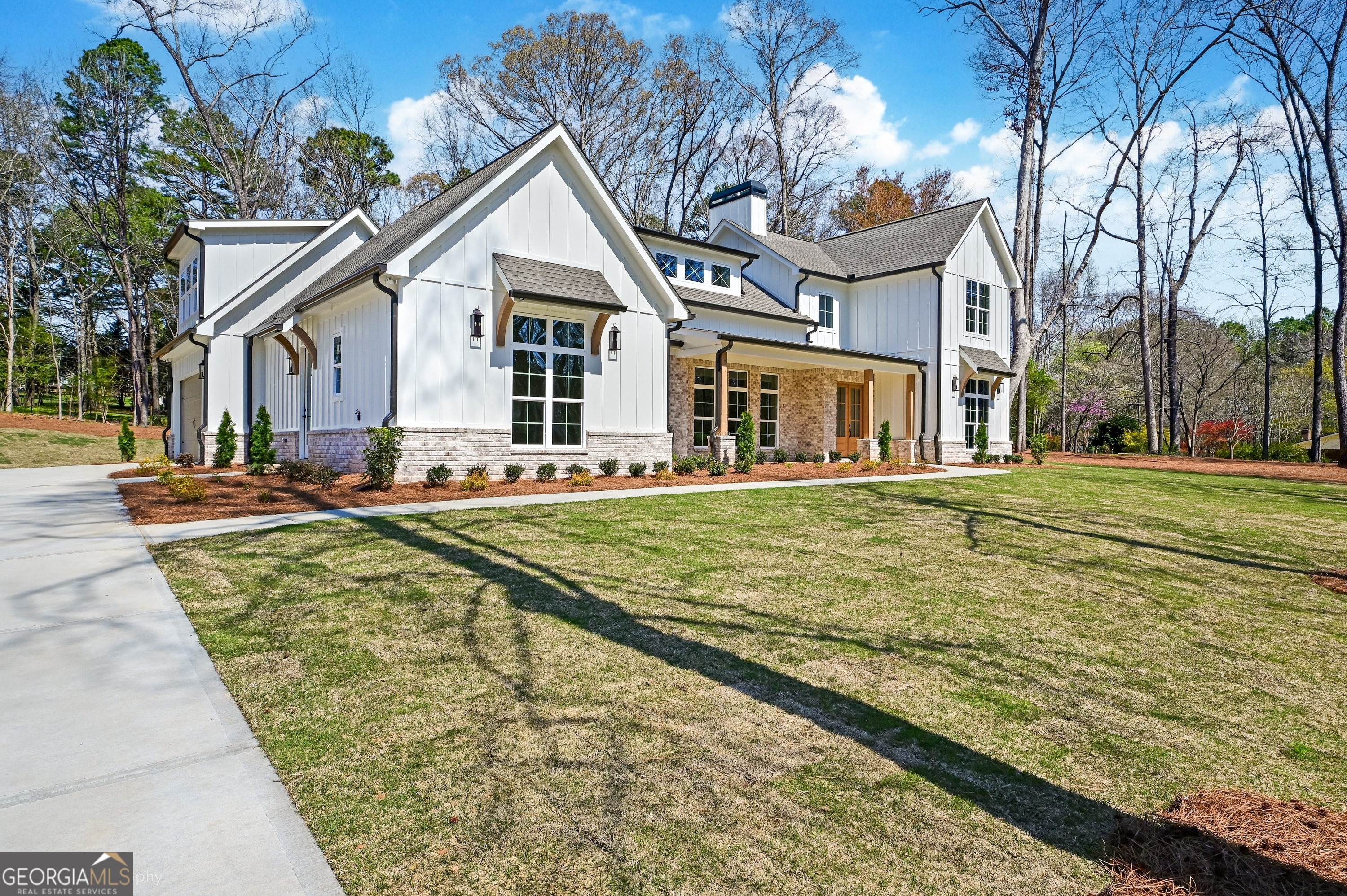 273 Hickory Hills DR