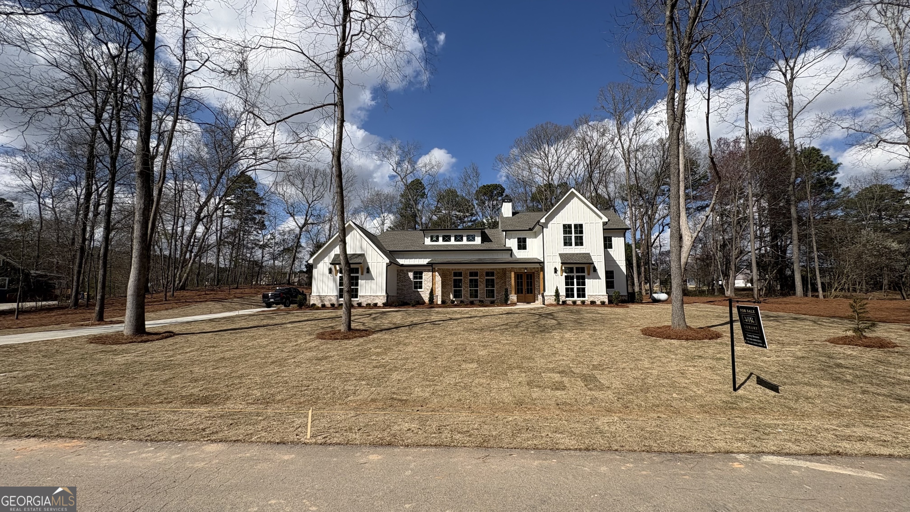 273 Hickory Hills DR