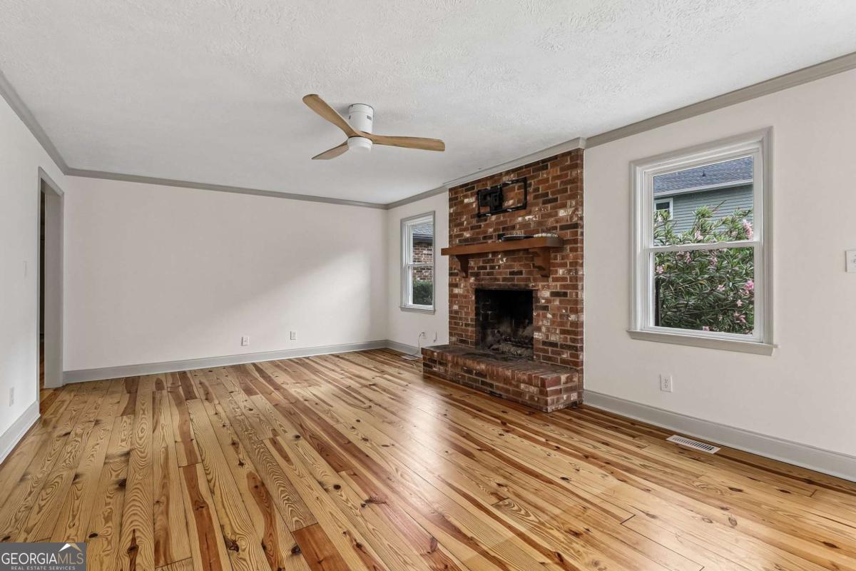 339 Habersham RD