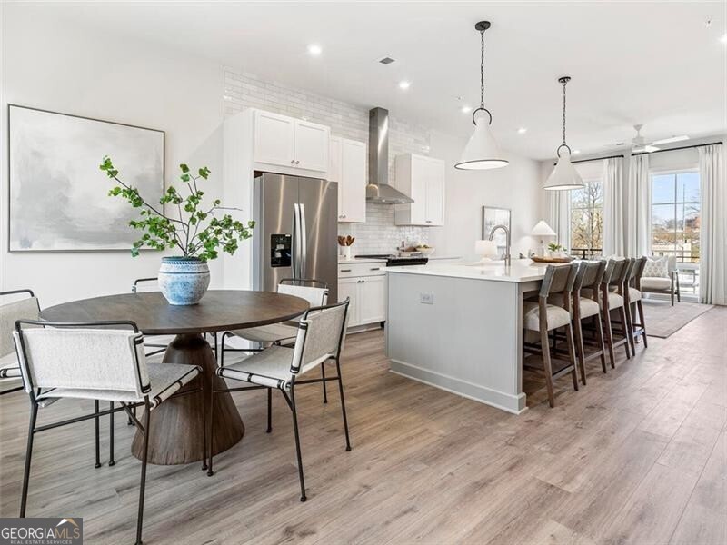 1291 Longreen TER NW 7