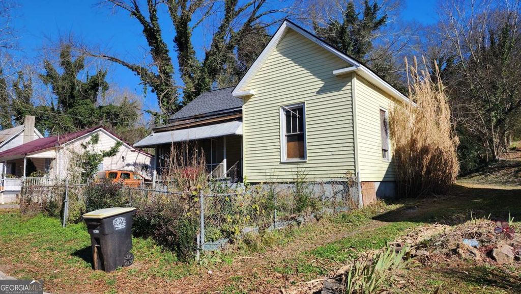 Photo of 308 Perkins Street NE, Rome, GA 30161 (MLS # 10663100)