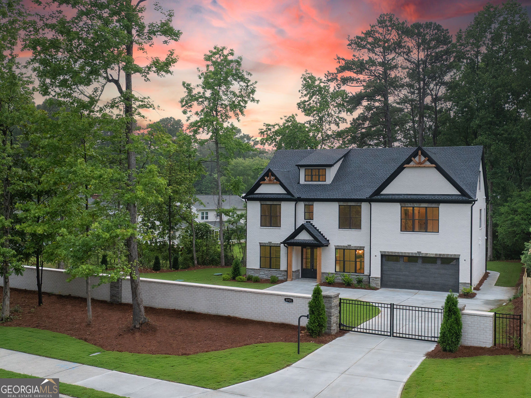4955 Chamblee Dunwoody RD
