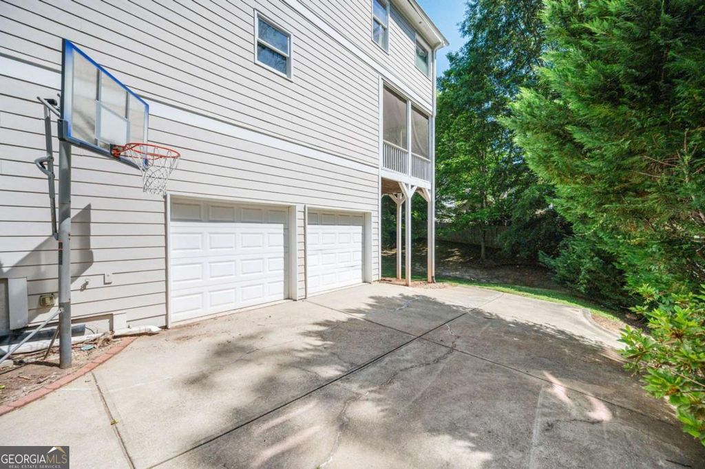 Photo of 2199 Collins Drive NW, Atlanta, GA 30318 (MLS # 10768340)