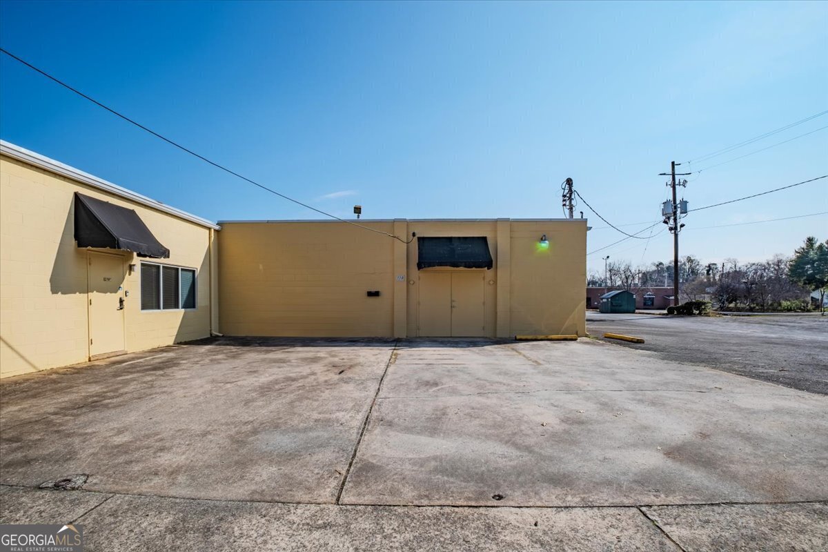 400 E 2nd AVE