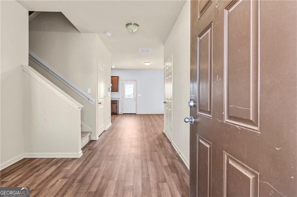 337 Darling LN