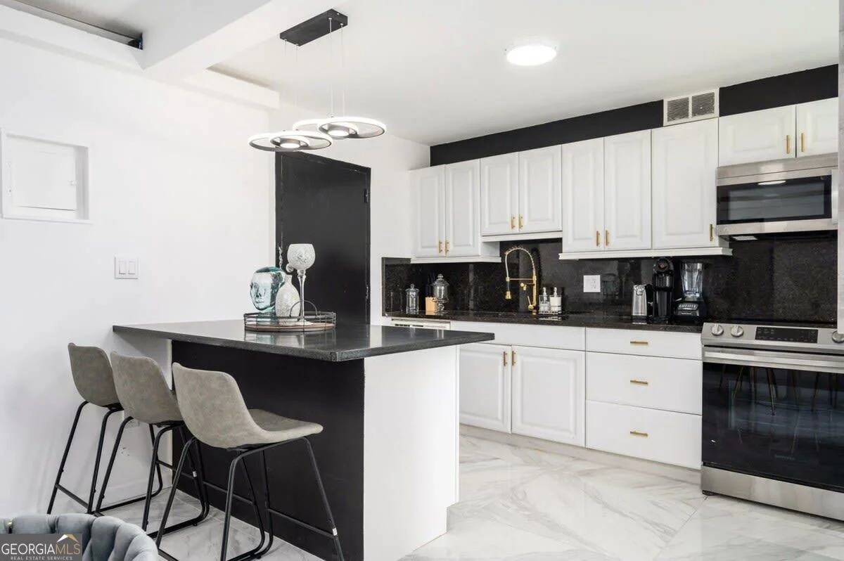 215 Piedmont Avenue NE Unit 707