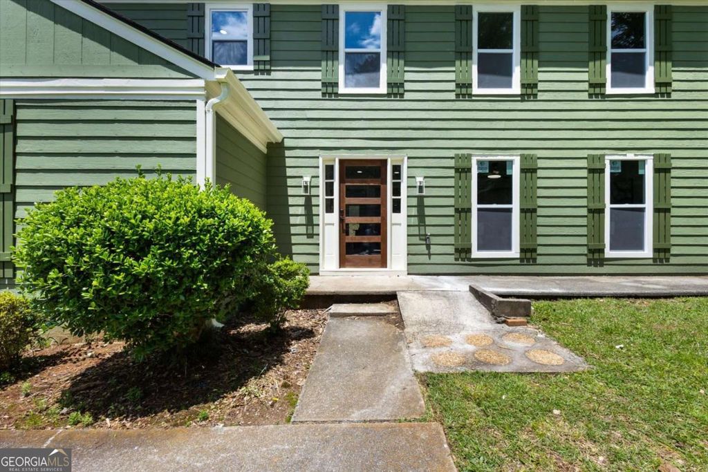 Photo of 4656 Keighley Dr, Stone Mountain, GA 30083 (MLS # 10776113)