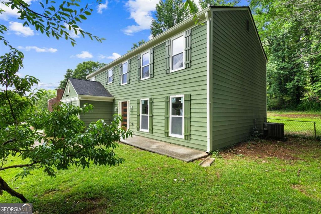 Photo of 4656 Keighley Dr, Stone Mountain, GA 30083 (MLS # 10776113)