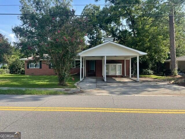 Photo of 1416 Stonewall Street, Dublin, GA 31021 (MLS # 10841510)