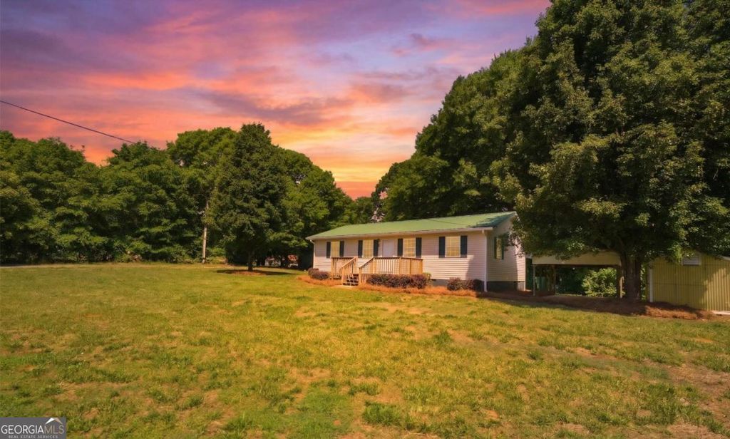 Photo of 894 Lakeview Drive, Nicholson, GA 30565 (MLS # 10769988)