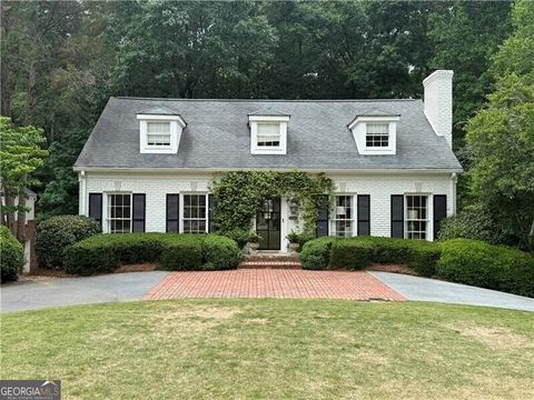 Photo of 3092 Rhodenhaven Drive NW, Atlanta, GA 30327 (MLS # 10759276)