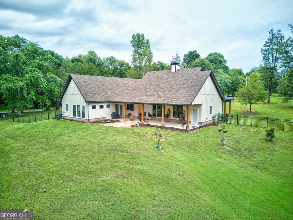 Photo of 233 Hunter Road, Jefferson, GA 30549 (MLS # 10795228)