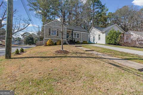 Photo of 1931 S Gordon Street SW, Atlanta, GA 30310 (MLS # 10817735)