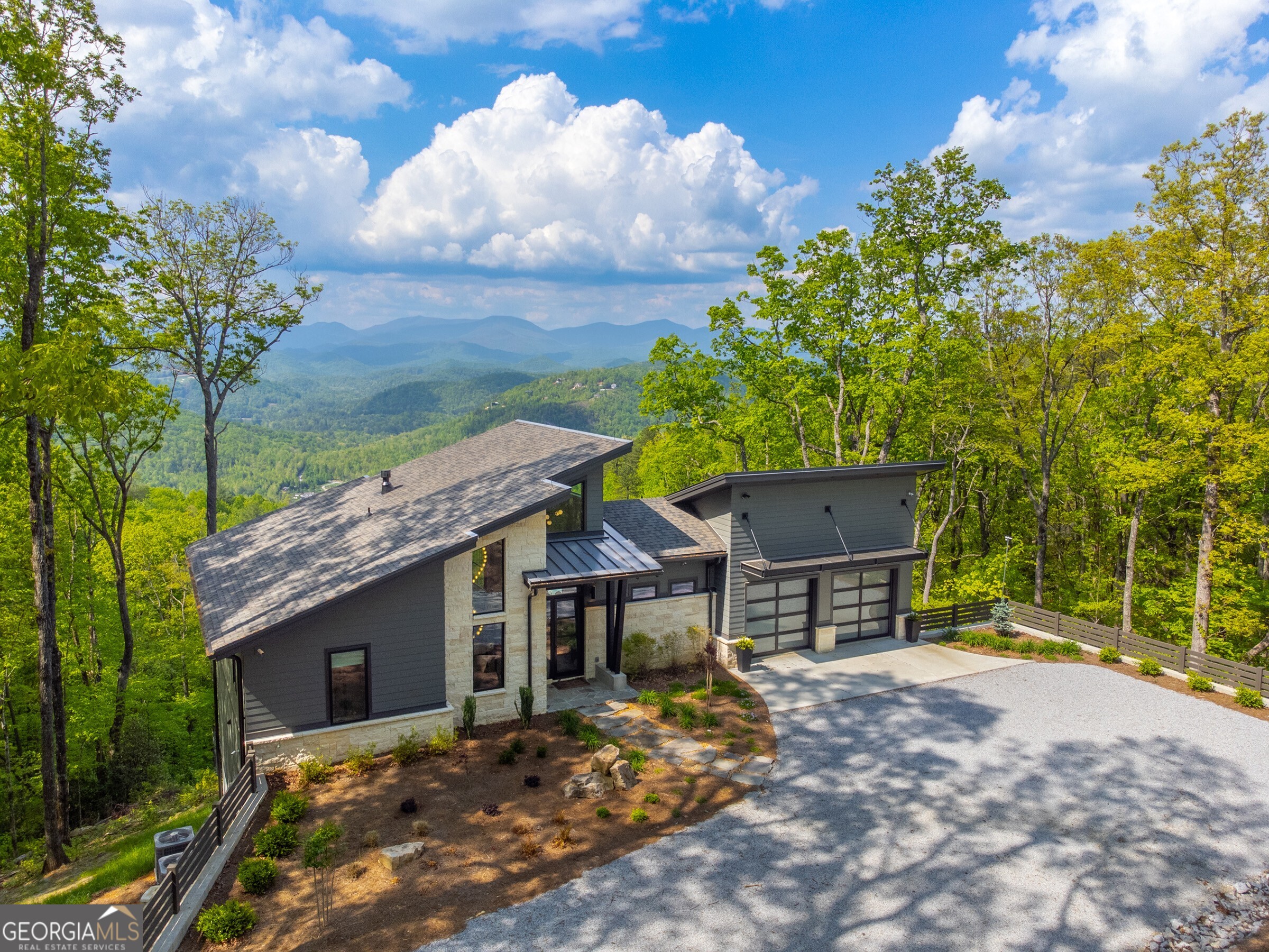 377 Charmont DR