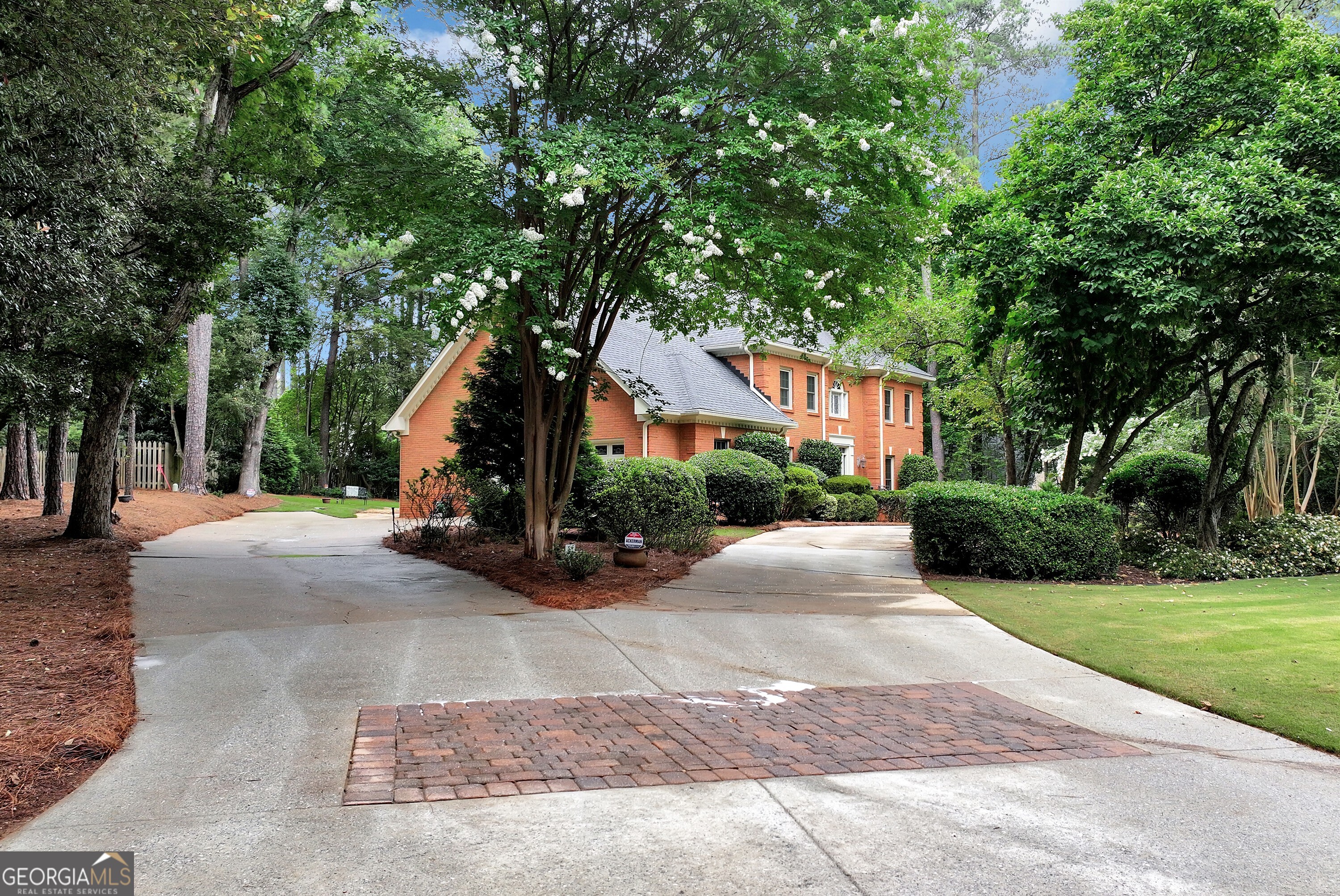 1320 Northcliff TRCE