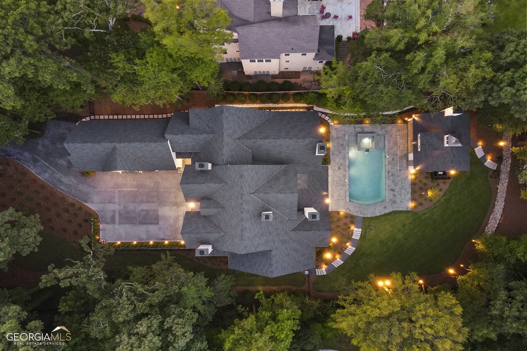 Tuxedo Park - Residential