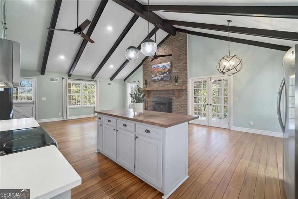 5833 Little Mountain DR