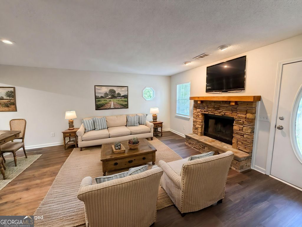 Photo of 3620 Bonneville Drive, Cumming, GA 30041 (MLS # 10758362)