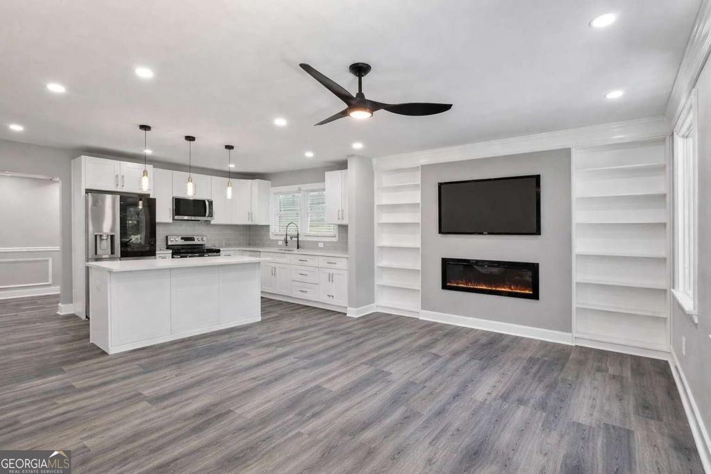 Photo of 724 Cowan Road SE, Conyers, GA 30094 (MLS # 10684464)