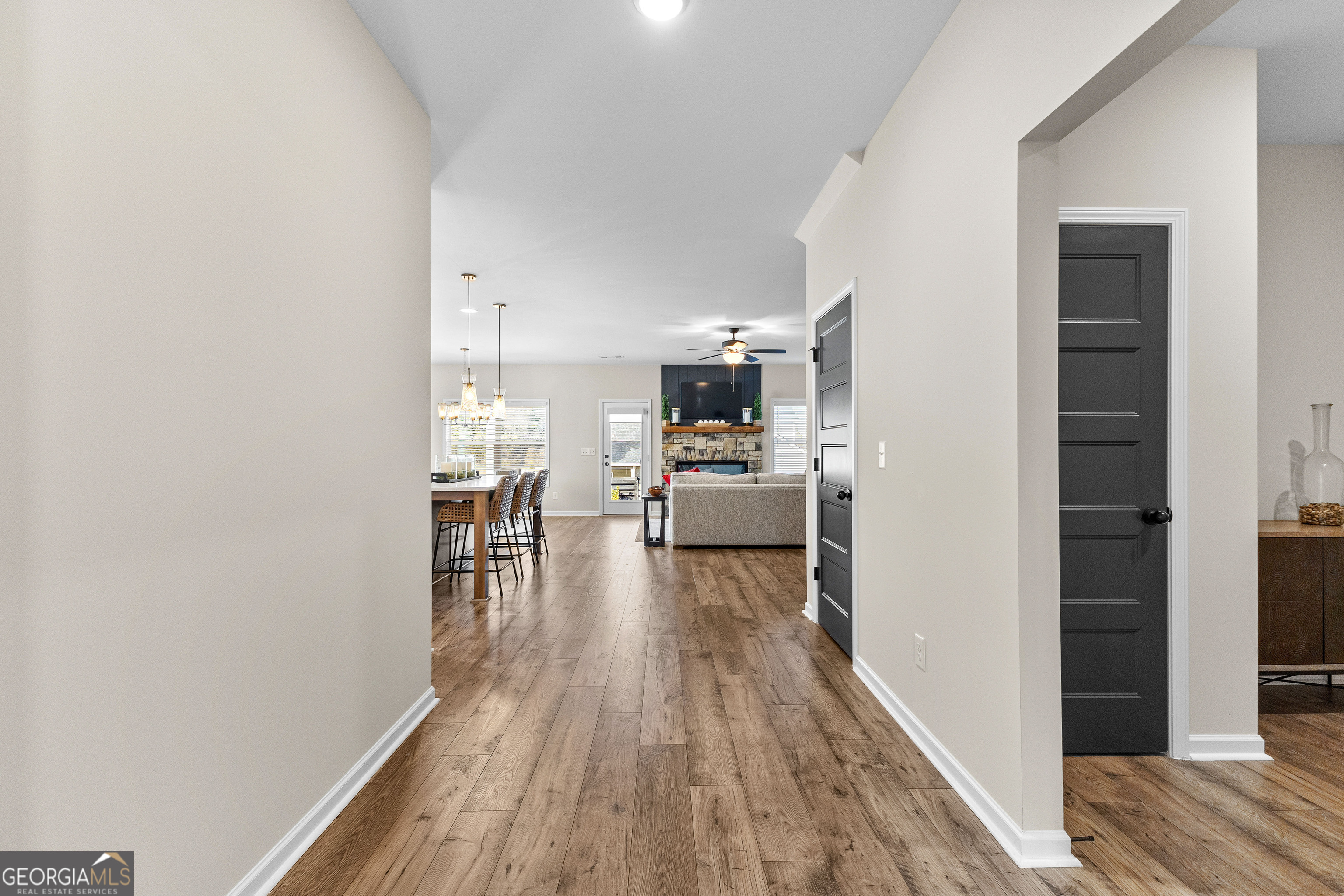 Senoia, Georgia 30276, United States, 4 Bedrooms Bedrooms, ,3 BathroomsBathrooms,Residential,Active,18205