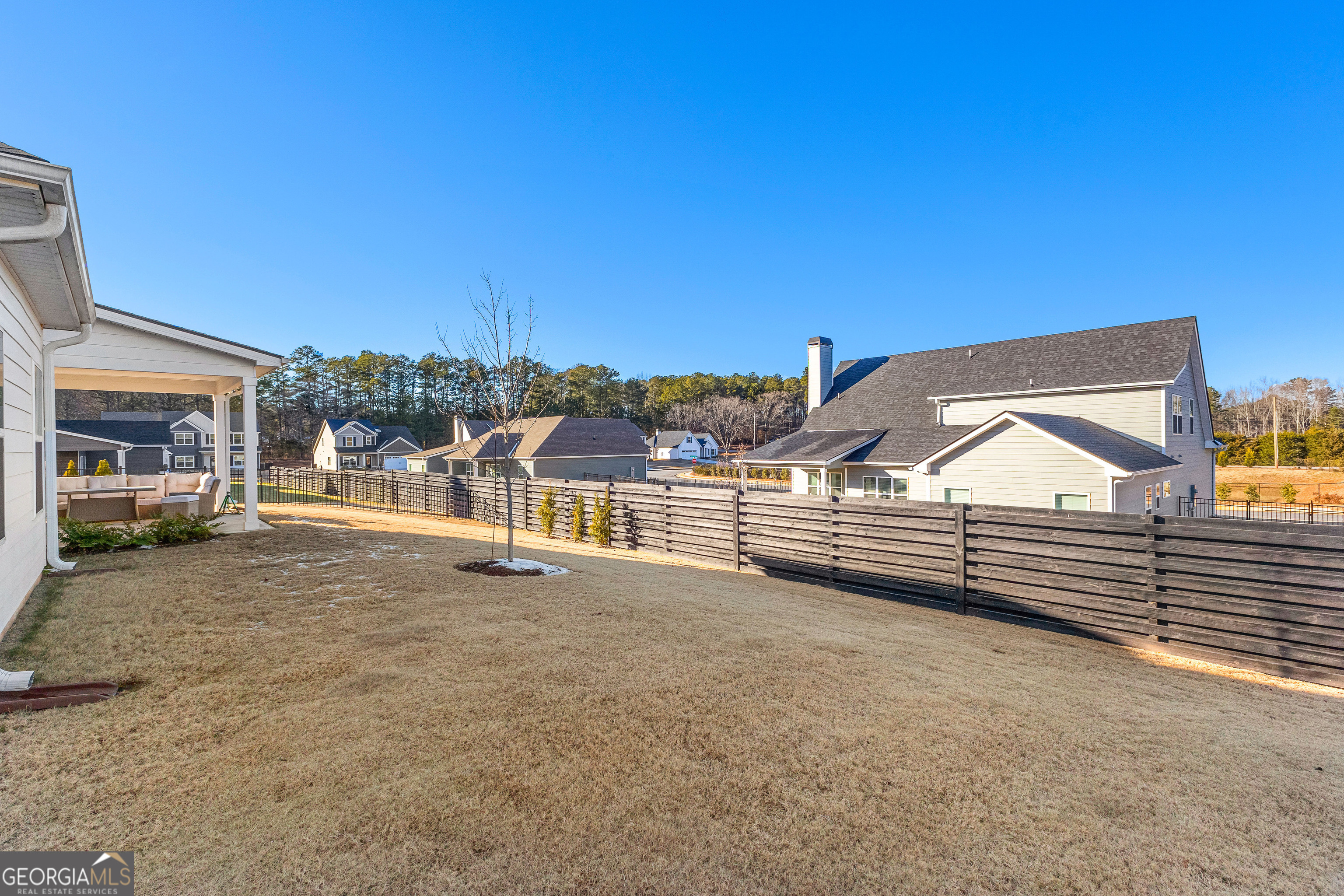 Senoia, Georgia 30276, United States, 4 Bedrooms Bedrooms, ,3 BathroomsBathrooms,Residential,Active,18205