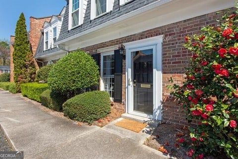Photo of 3 Surry County Place NW, Atlanta, GA 30318 (MLS # 10850272)