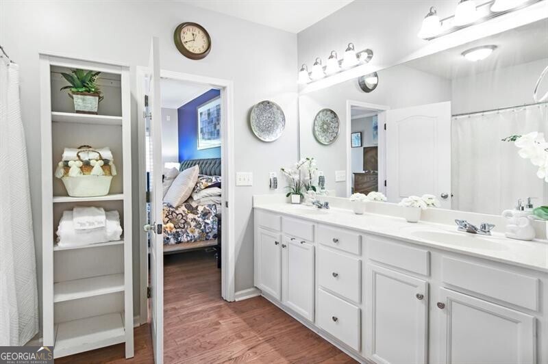 Brownstone Square - Residential