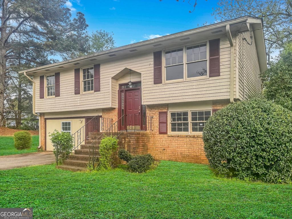 Photo of 121 Kenwood Drive, Athens, GA 30601 (MLS # 10772651)