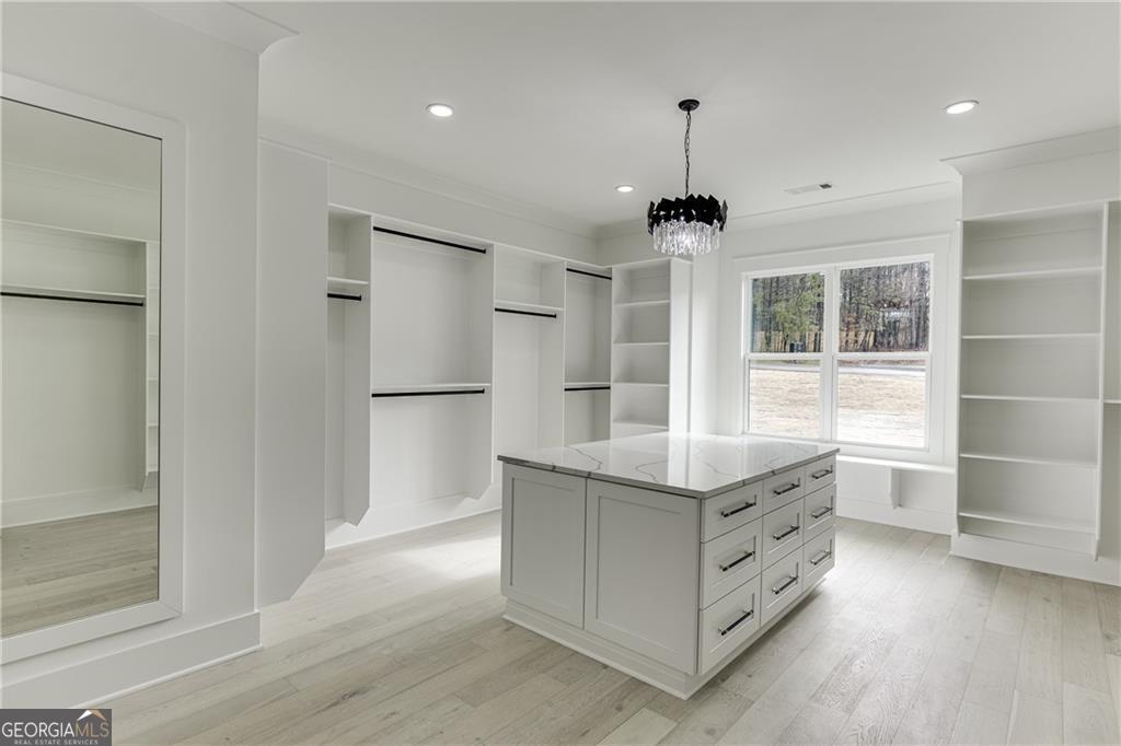 3235 Smithtown RD