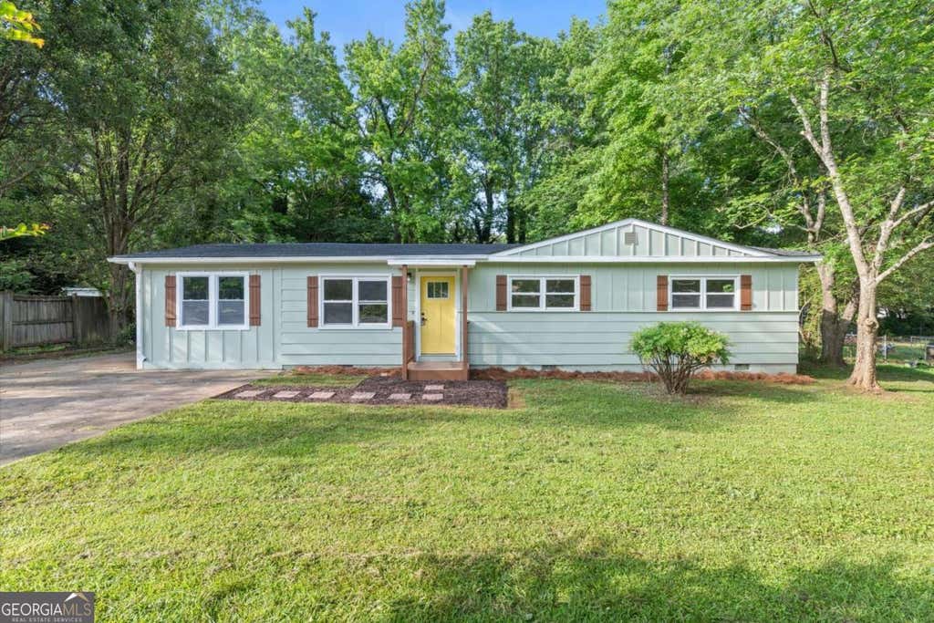 Photo of 780 Gettysburg Trail NE, Kennesaw, GA 30144 (MLS # 10823970)