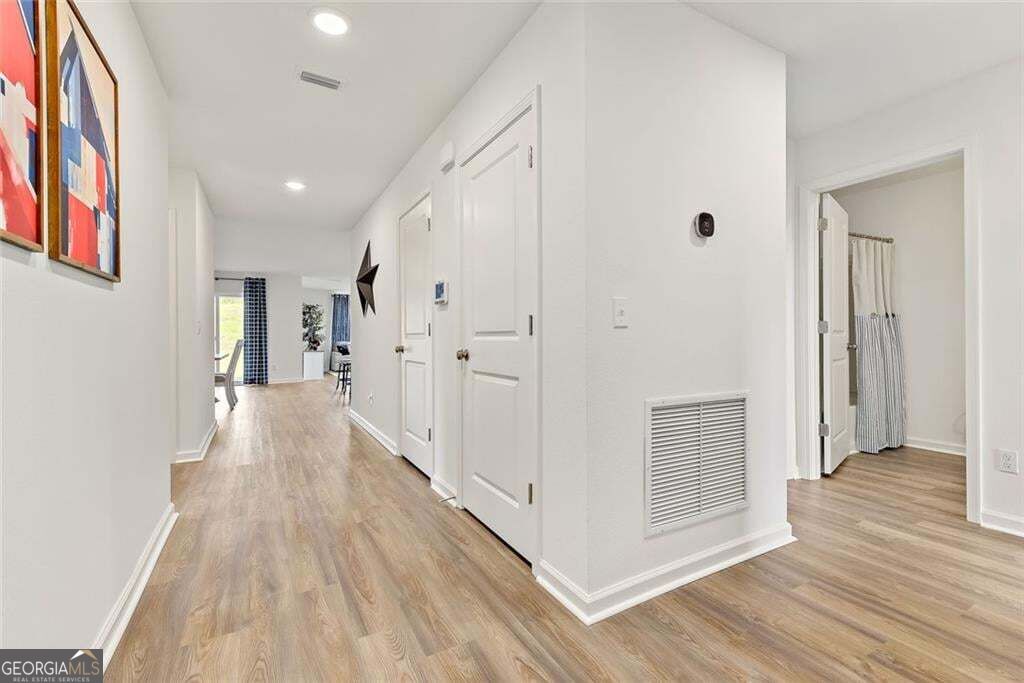 233 Woodlake LNDG