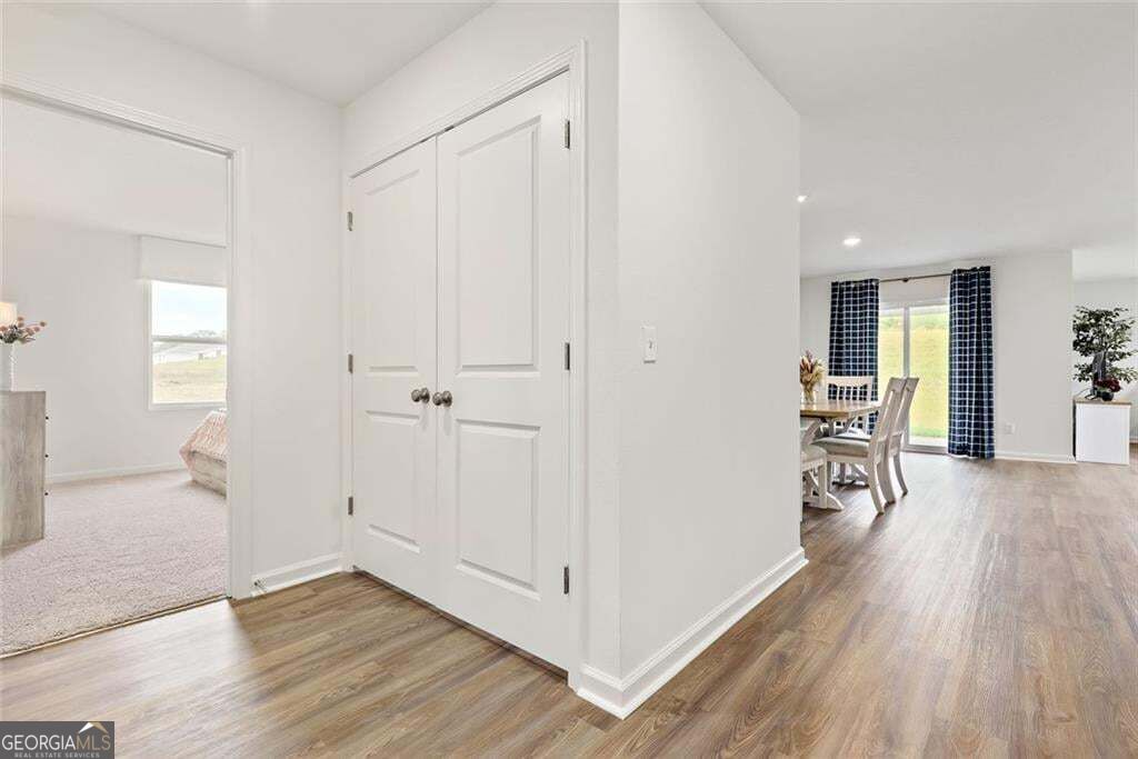 233 Woodlake LNDG