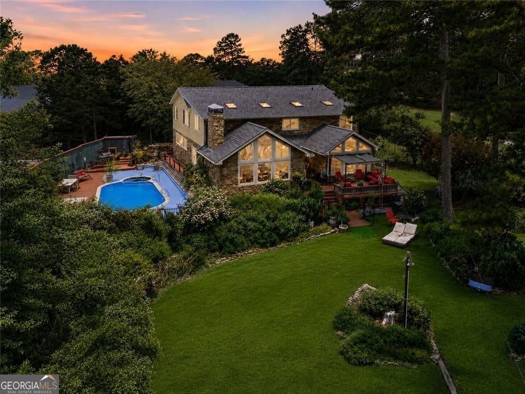 8225 Dogwood TRL