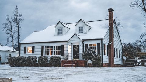 A home in Newnan