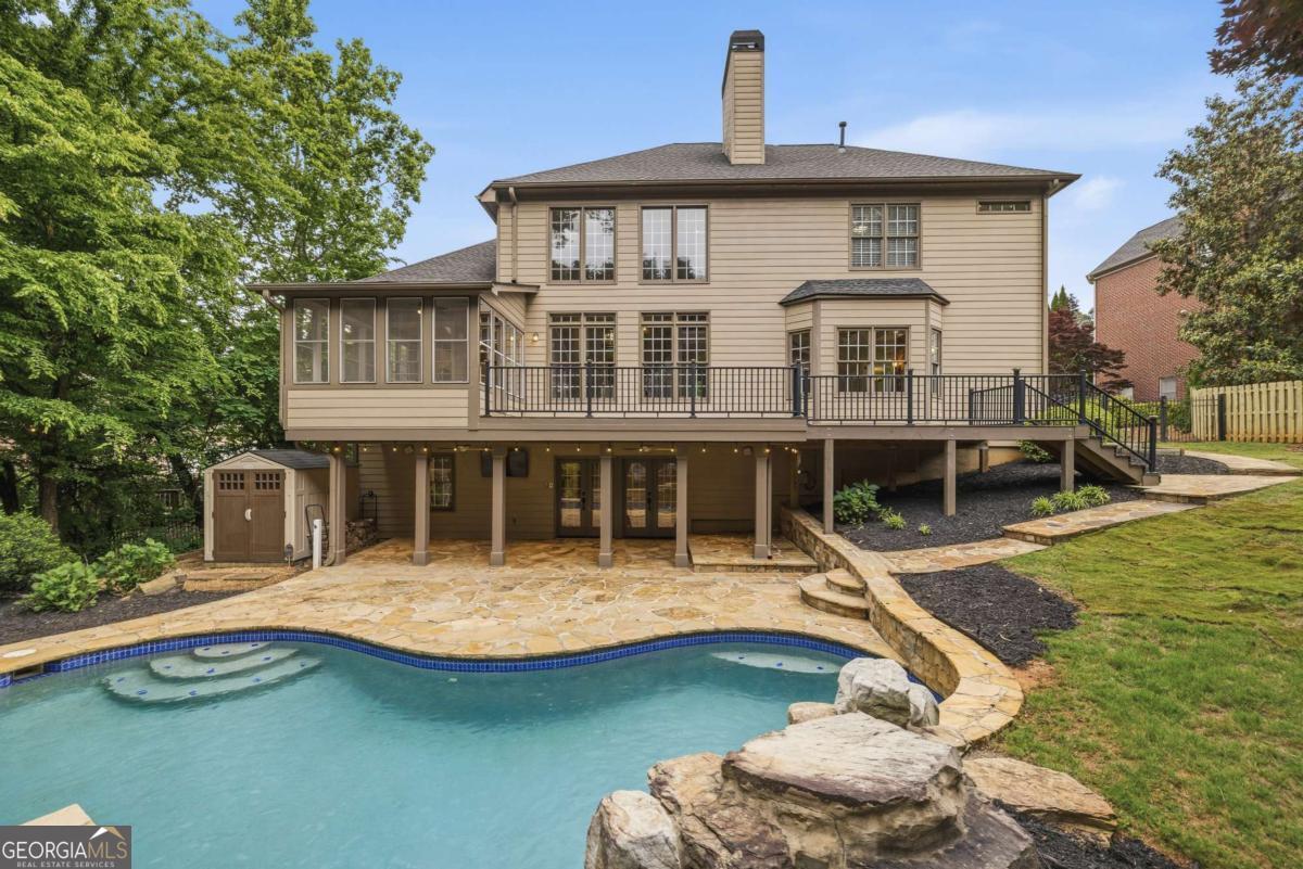 215 Lynwood CT
