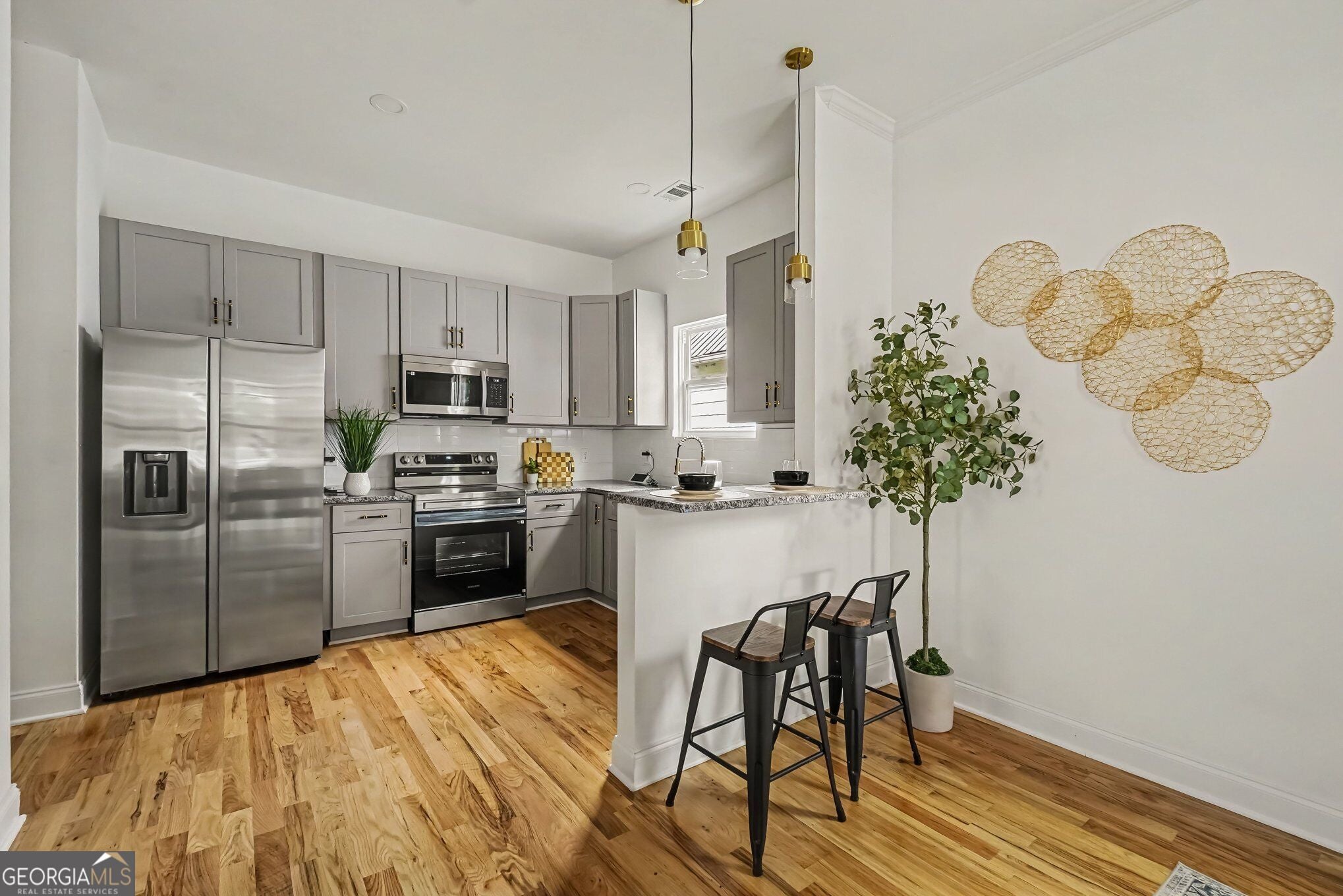 128 East Gibson ST