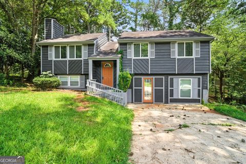 2106 Singer WAY Lithonia GA 30058