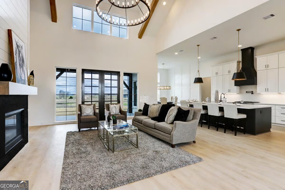 946 Overlook TRL