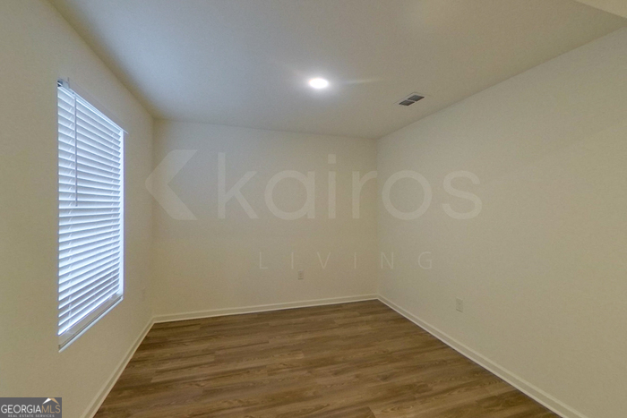 Old Stone Crossing - Residential Lease