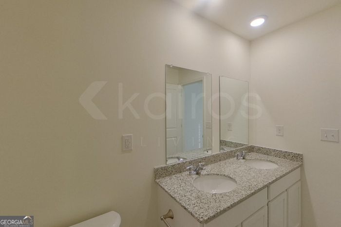 Old Stone Crossing - Residential Lease