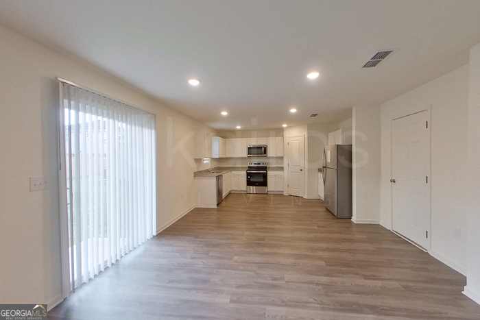 Old Stone Crossing - Residential Lease
