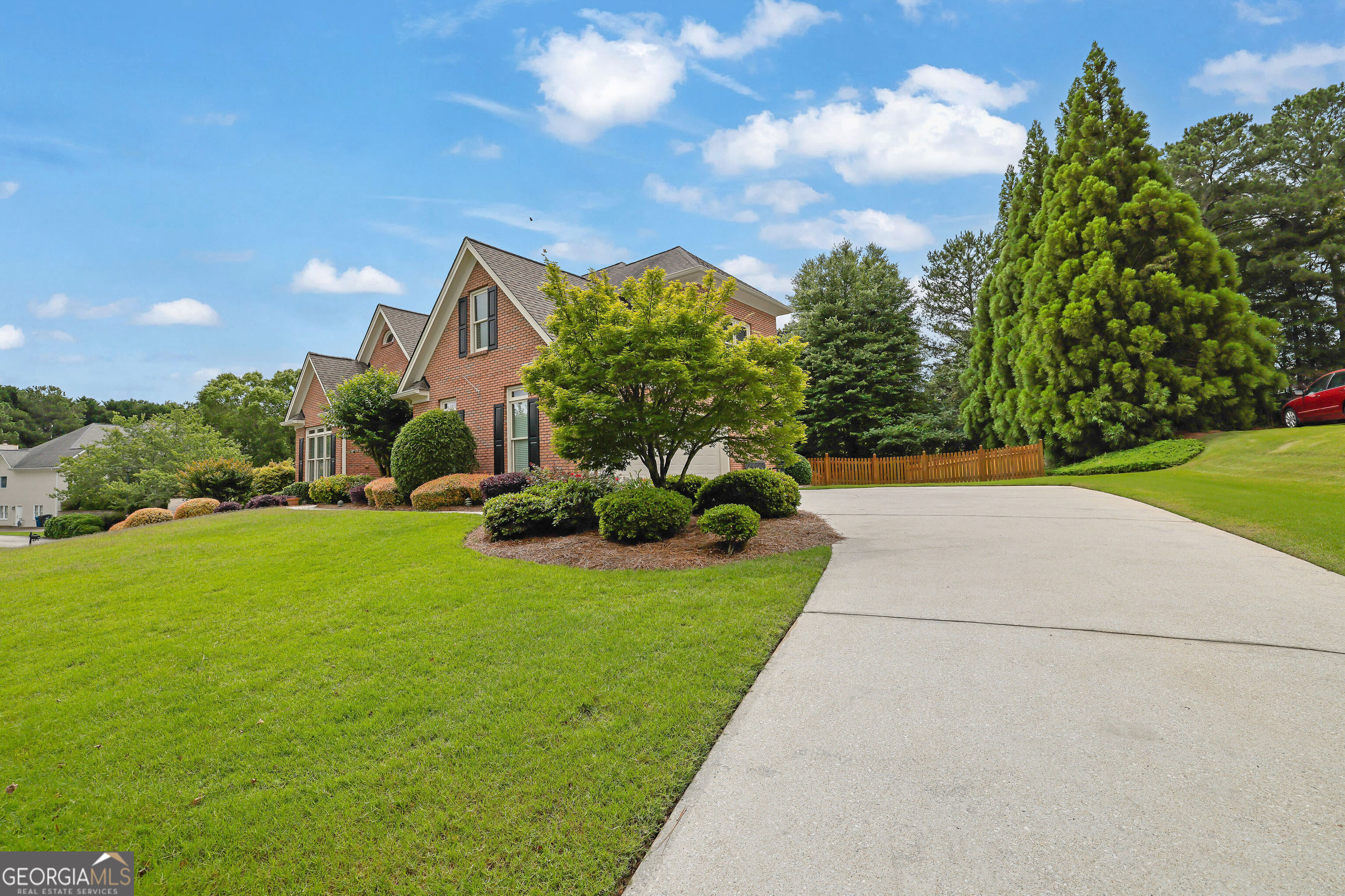LAKEVIEW WALK - Residential