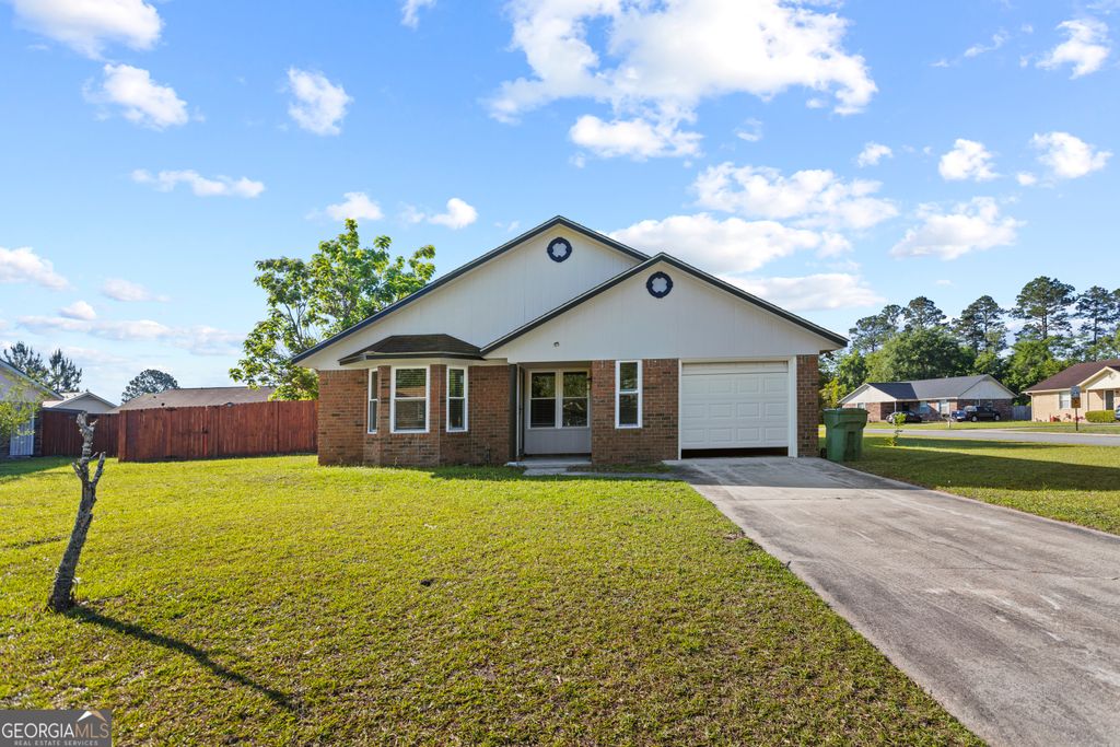 Photo of 816 Waterfield Drive, Hinesville, GA 31313 (MLS # 10765698)